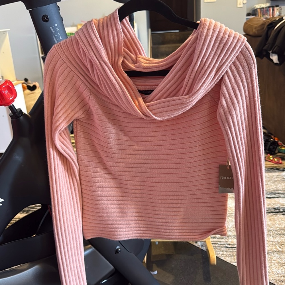 Brand new turtle crop top sweater